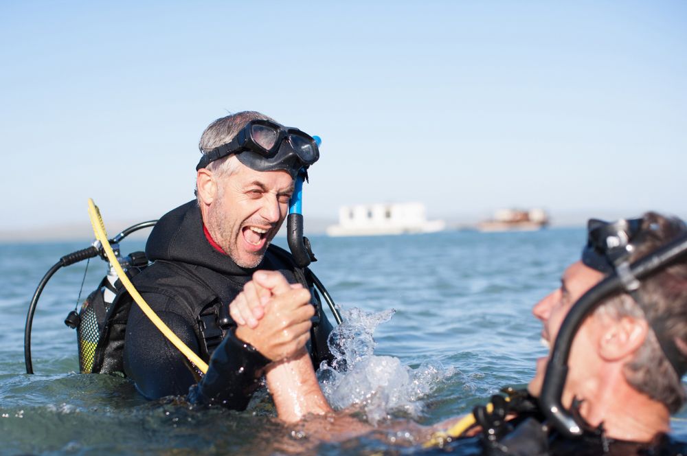 Divers returning from a great adventure