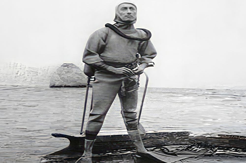 Jacques-Yves Cousteau first Scuba Suits
